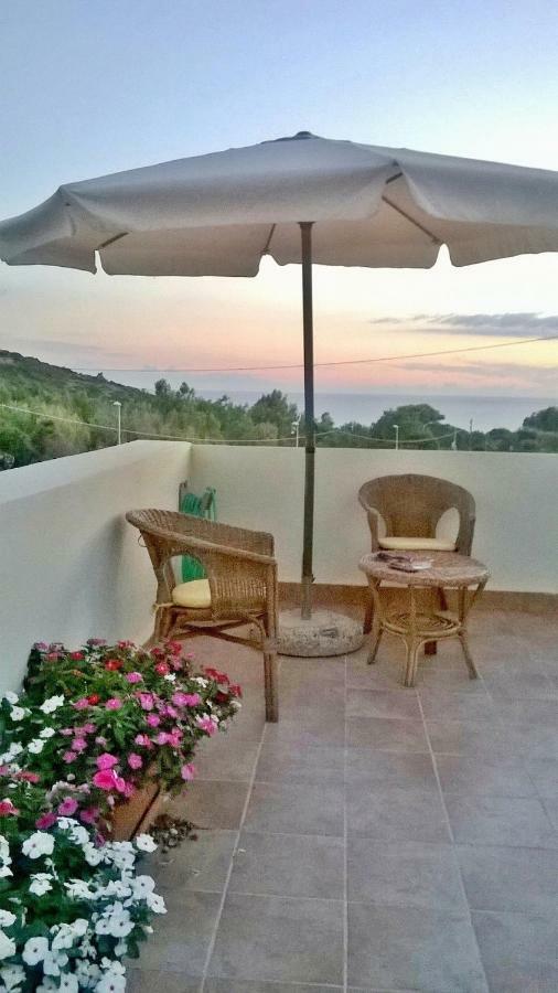B&B Stella Maris Magomadas Екстериор снимка